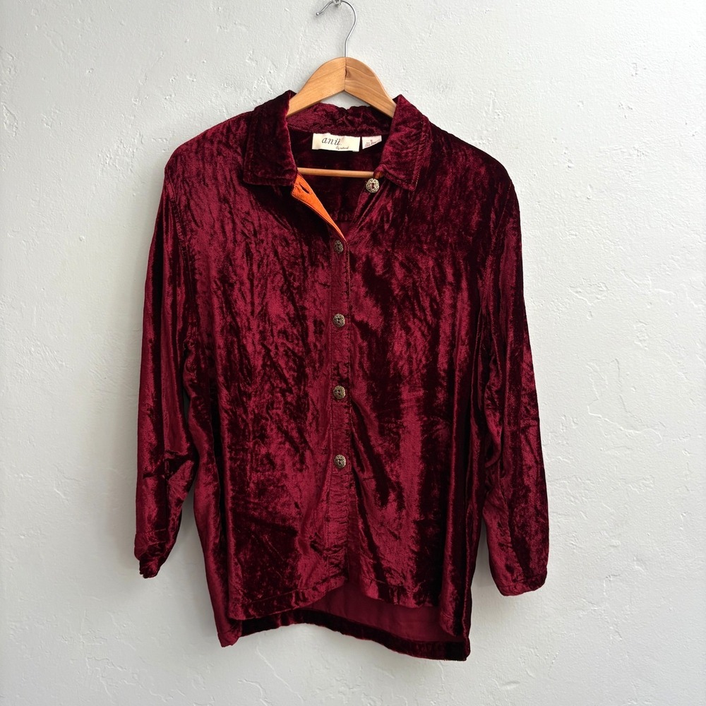 Anu by Natural Crushed Velvet Tunic Top Women Size Small Red Button Down